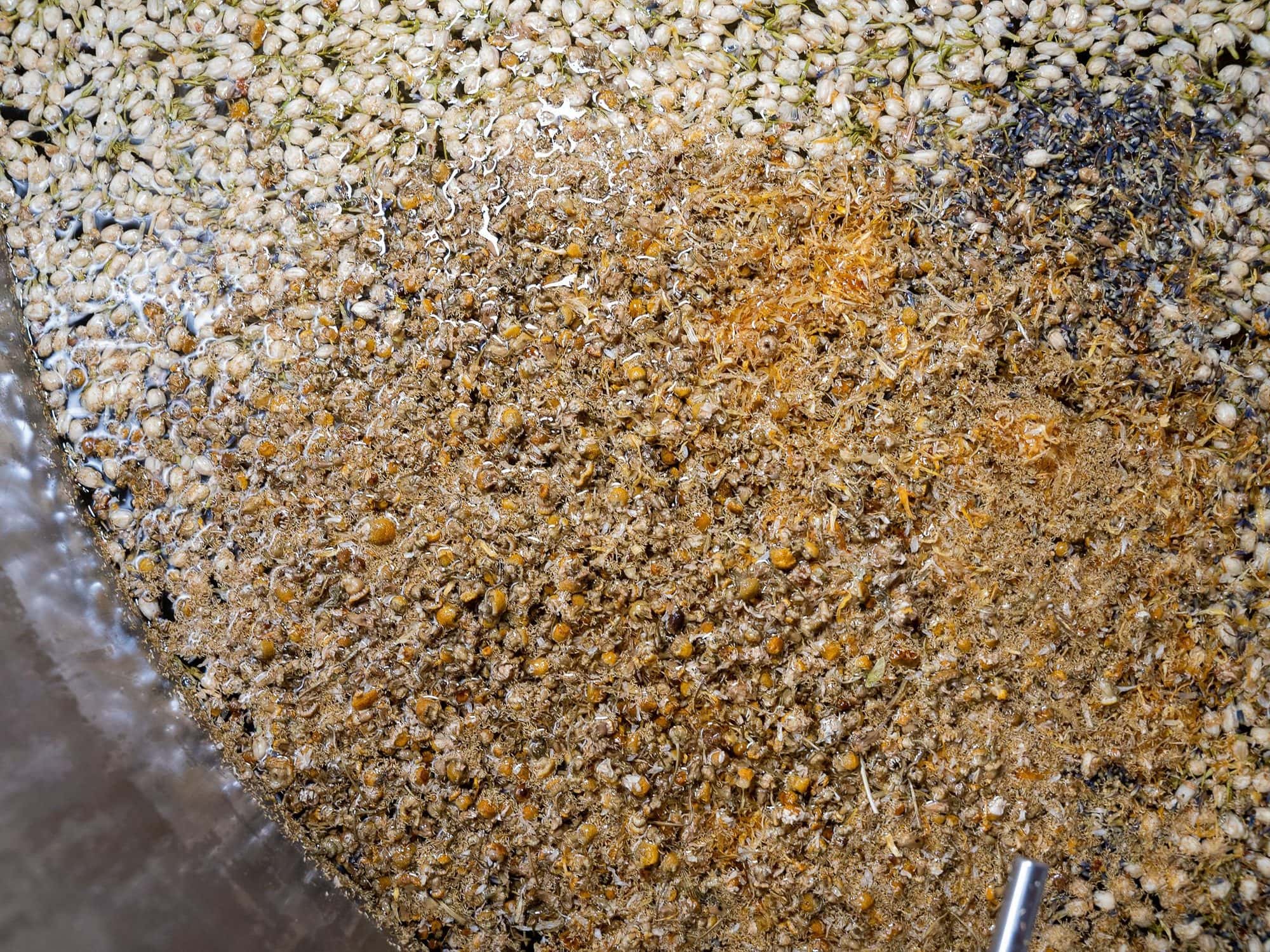 Dried flowers and botanicals used in January Spirits Gin